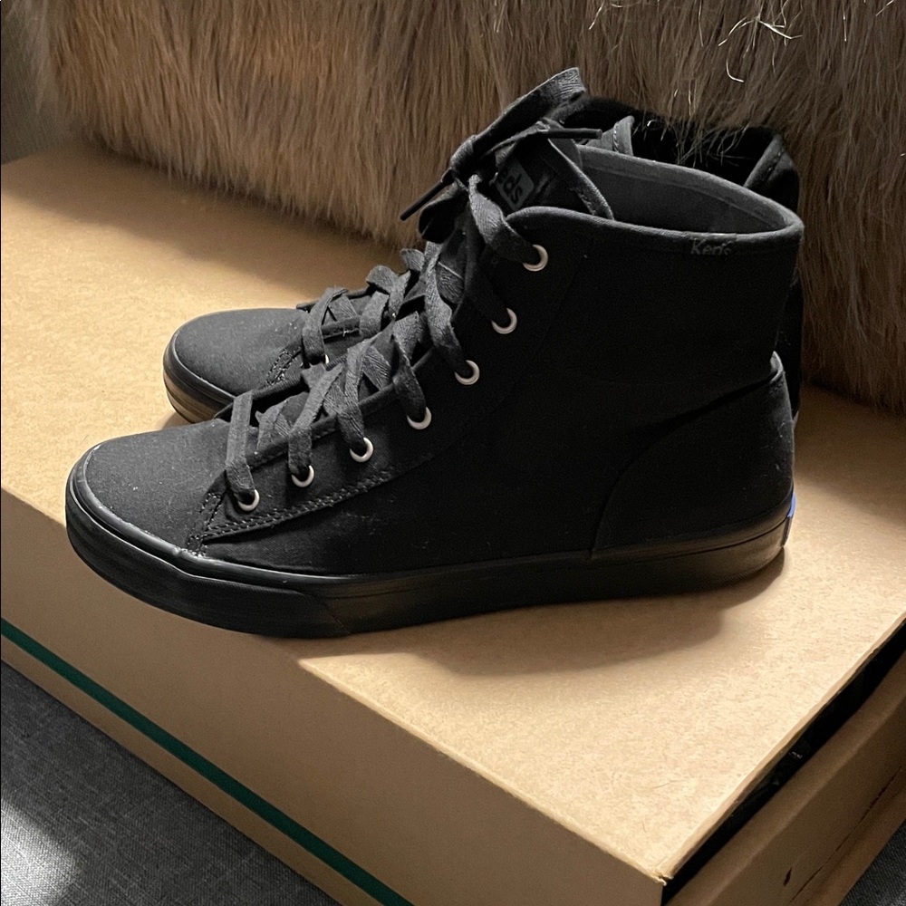 Keds woman’s Black High-Top Sneakers - Picture 1 of 8